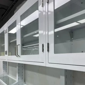 Lemari glassware laboratorium